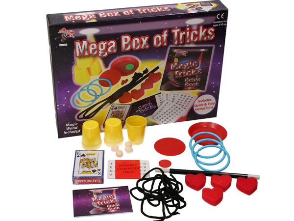 A to Z Abracadabra Mega Box Of Magic Tricks