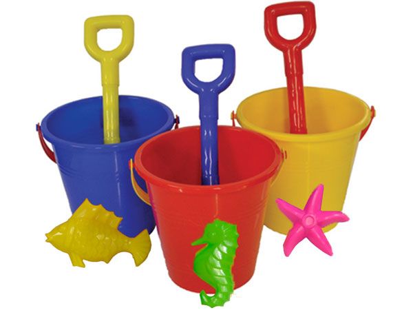 Small Round Bucket Set With Mould And Spade, Assorted Picked Art Random